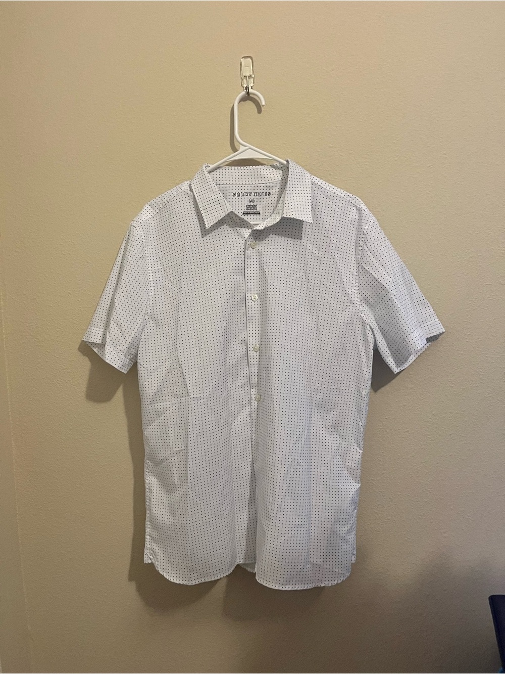 Perry Ellis White Short-Sleeve Button-Down Shirt with Navy Dot Print